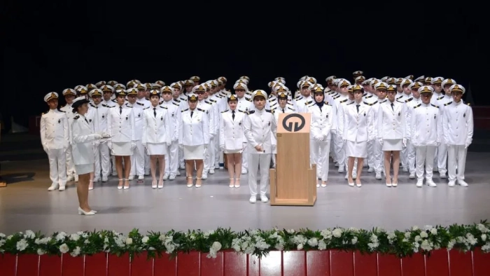 KTÜ Sürmene Deniz Bilimleri Fakültesi'nde Mezuniyet Coşkusu